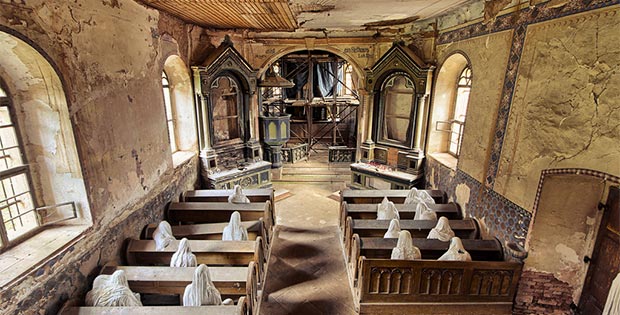 mysterious_abandoned_ghost_church_in_czech_republic